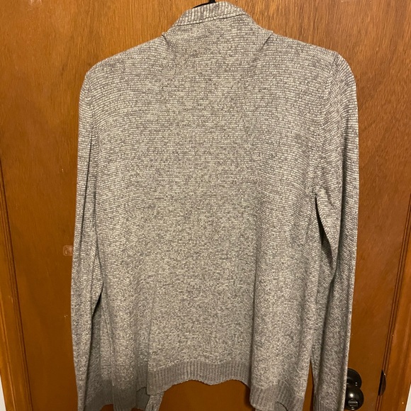 Never worn - Picture 2 of 3